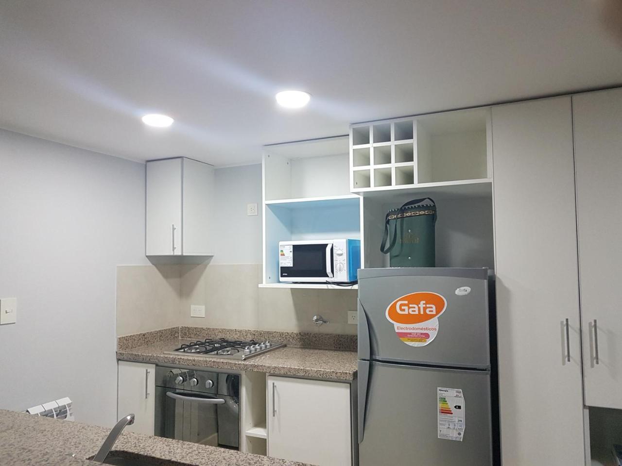 Leguizamon Suite Con Cochera Salta Luaran gambar